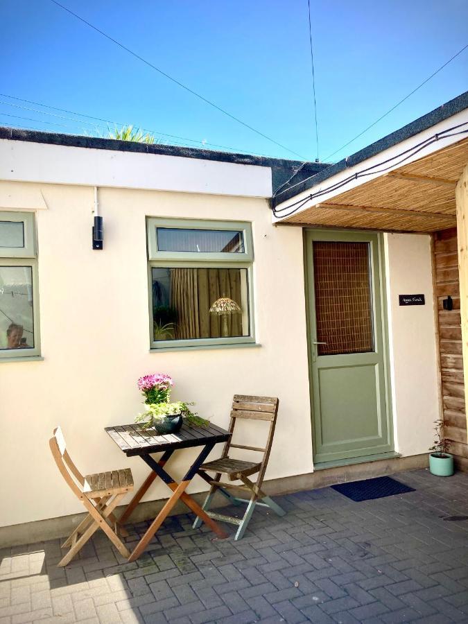 Aqua Shack At Pure Shores Retreats Apartamento New Quay Exterior foto